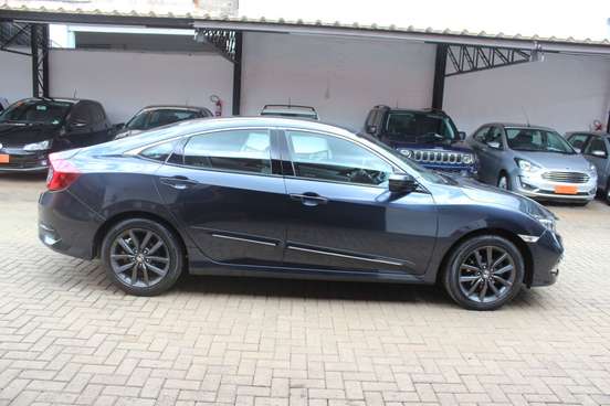 HONDA-CIVIC-2021
