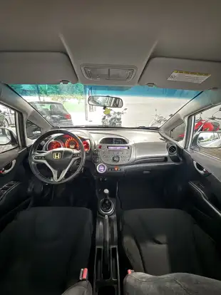 HONDA-FIT-2010