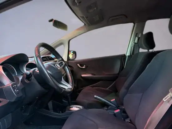HONDA-FIT-2009