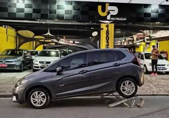 HONDA-FIT-2016