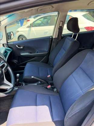 HONDA-FIT-2013