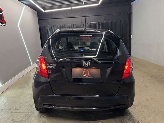 HONDA-FIT-2014