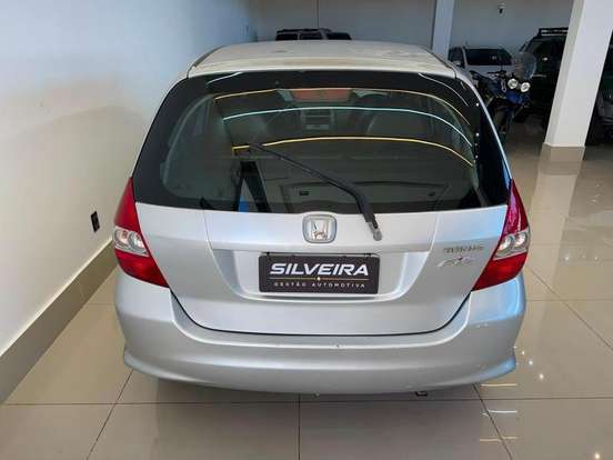 HONDA-FIT-2006