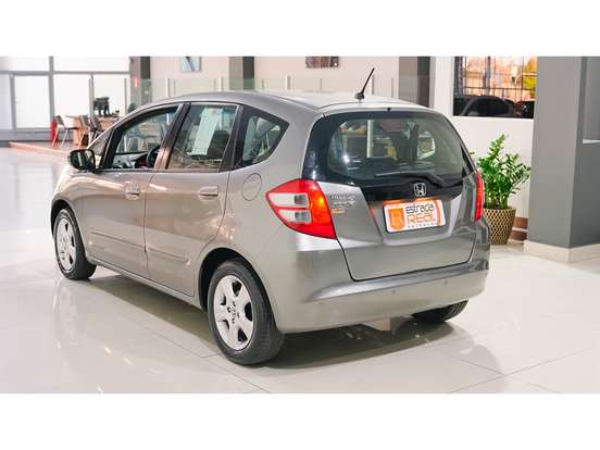 HONDA-FIT-2010