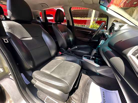 HONDA-FIT-2015