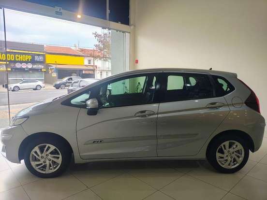 HONDA-FIT-2017