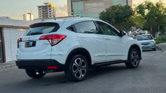 HONDA-HR-V-1.8 16V FLEX EX 4P AUTOMÁTICO HONDA-HR-V-2015