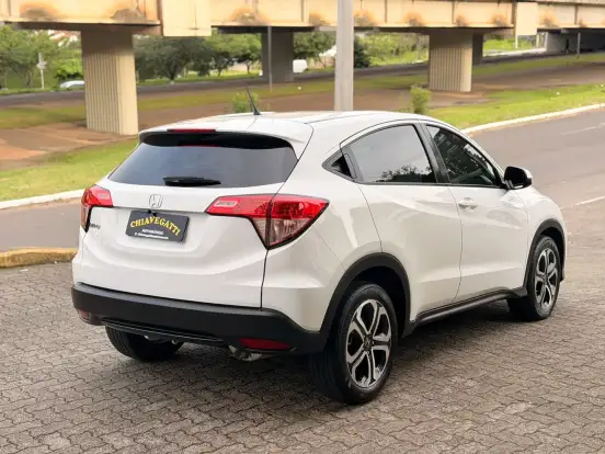 HONDA-HR-V-1.8 16V FLEX LX 4P AUTOMÁTICO HONDA-HR-V-2016