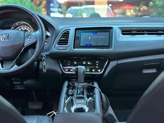HONDA-HR-V-2021