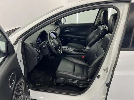 HONDA-HR-V-1.8 16V FLEX TOURING 4P AUTOMÁTICO HONDA-HR-V-2018