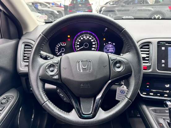 HONDA-HR-V-1.8 16V FLEX TOURING 4P AUTOMÁTICO HONDA-HR-V-2018