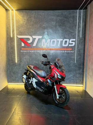 HONDA ADV 