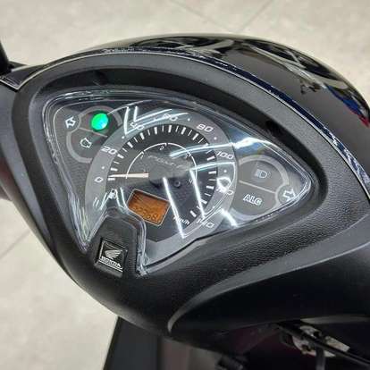 HONDA-BIZ 125 EX-2011