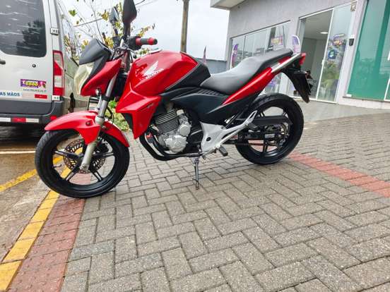 HONDA-CB 300R-2011