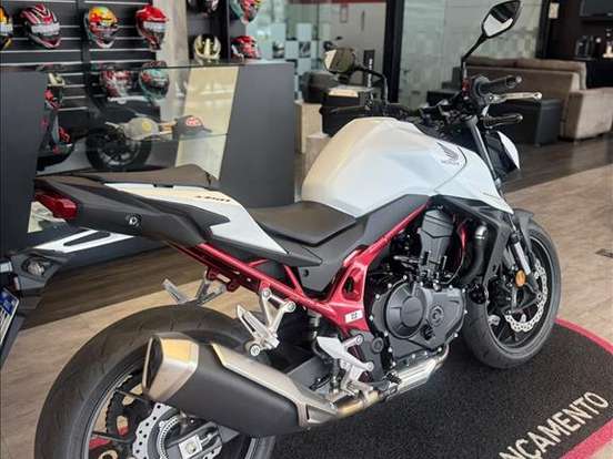 HONDA-CB 750 HORNET HONDA-CB 750 HORNET-2025