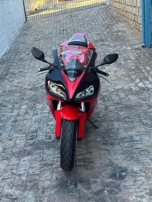 HONDA-CBR 1000RR FIREBLADE-2006