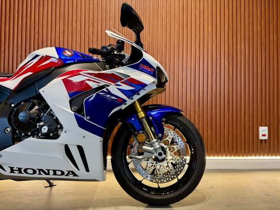 HONDA-CBR 1000RR-R FIREBLADE SP HONDA-CBR 1000RR-R FIREBLADE SP-2023