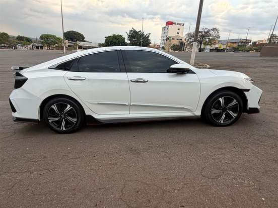 HONDA-CIVIC-2018