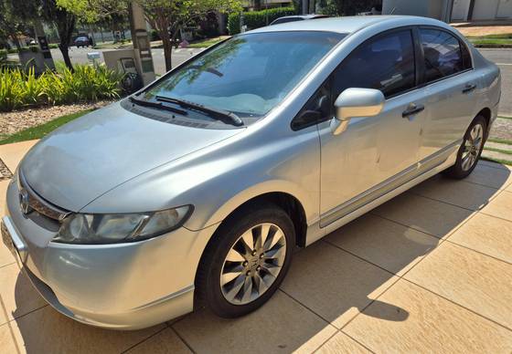 HONDA CIVIC 1.8 LX 16V GASOLINA 4P AUTOMÁTICO