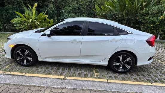HONDA-CIVIC-2018