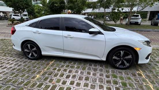 HONDA-CIVIC-2018