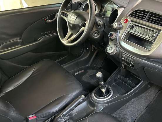 HONDA-FIT-1.4 LX 16V FLEX 4P MANUAL HONDA-FIT-2010