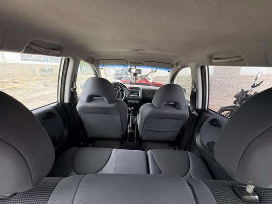 HONDA-FIT-2004