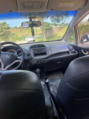 HONDA-FIT-2010