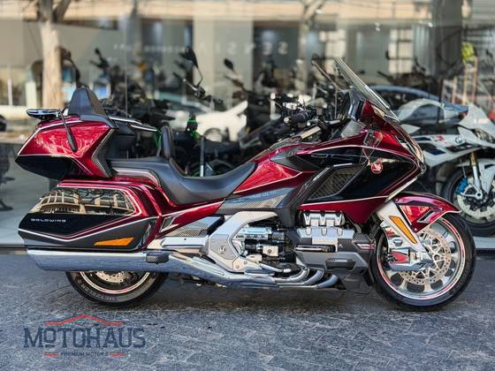 HONDA GL 1800 GOLD WING TOUR 