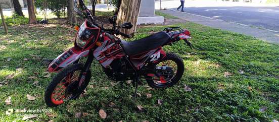 HONDA-XR 200R-2000