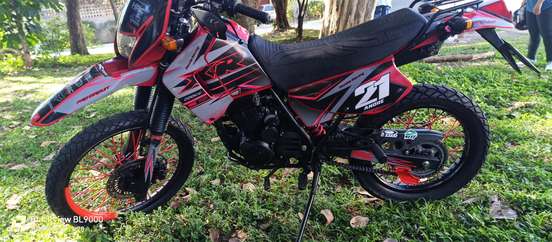 HONDA-XR 200R-2000