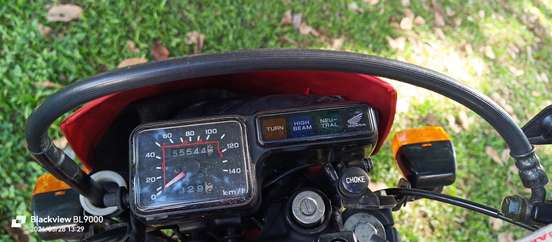 HONDA-XR 200R-2000