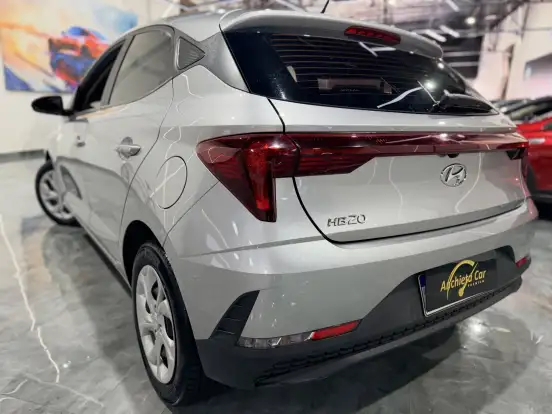 HYUNDAI-HB20-2023