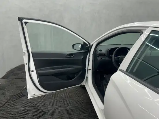 HYUNDAI-HB20-2024