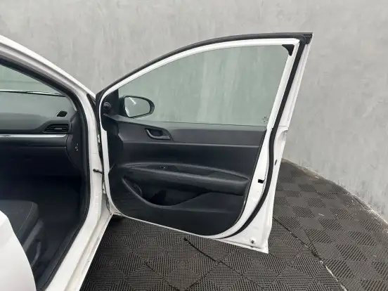 HYUNDAI-HB20-2024