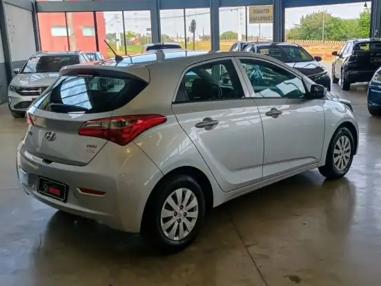 HYUNDAI-HB20-1.0 COMFORT 12V FLEX 4P MANUAL HYUNDAI-HB20-2015
