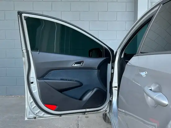 HYUNDAI-HB20-2015