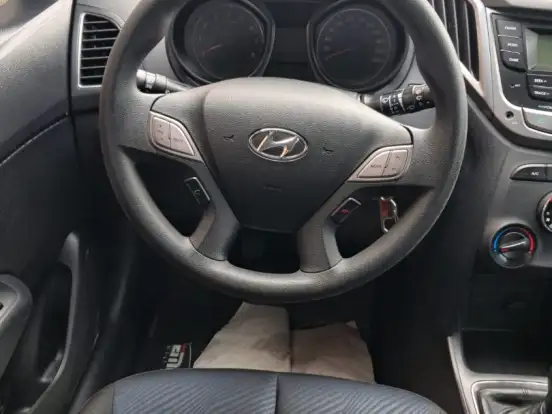 HYUNDAI-HB20-1.6 COMFORT STYLE 16V FLEX 4P MANUAL HYUNDAI-HB20-2013