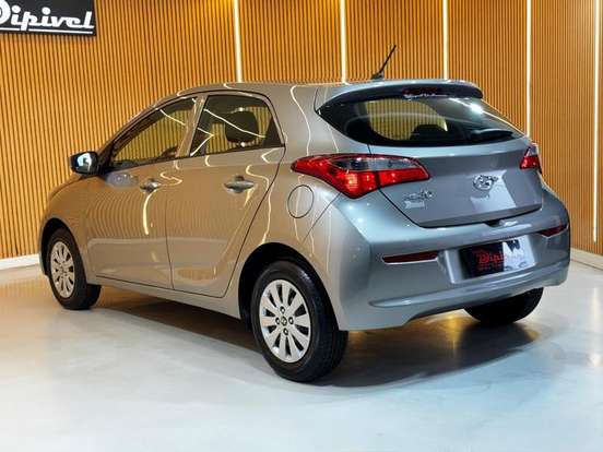 HYUNDAI-HB20-2017