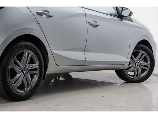 HYUNDAI-HB20-2024