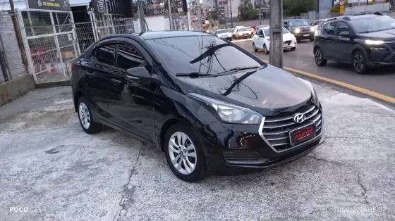 HYUNDAI HB20S 1.0 COMFORT PLUS 12V FLEX 4P MANUAL