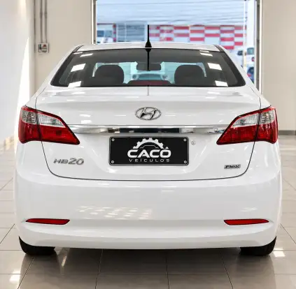 HYUNDAI-HB20S-2013