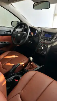 HYUNDAI-HB20S-2013