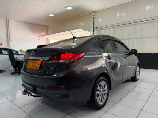 HYUNDAI-HB20S-2018