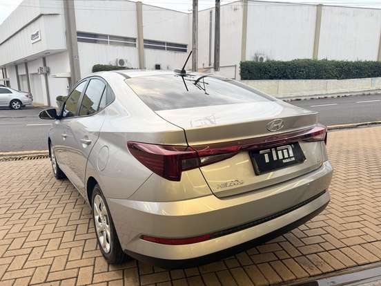 HYUNDAI-HB20S-2022