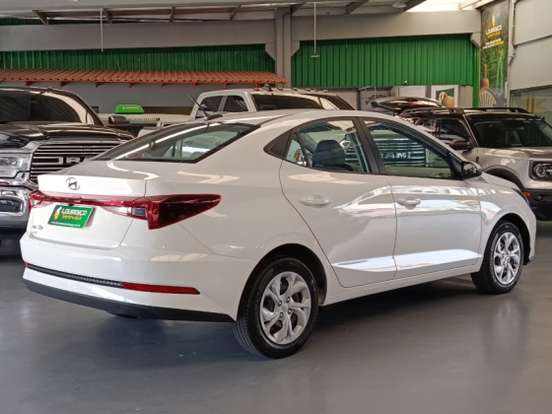 HYUNDAI-HB20S-1.0 12V FLEX COMFORT PLUS MANUAL HYUNDAI-HB20S-2025