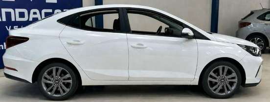 HYUNDAI-HB20S-2024