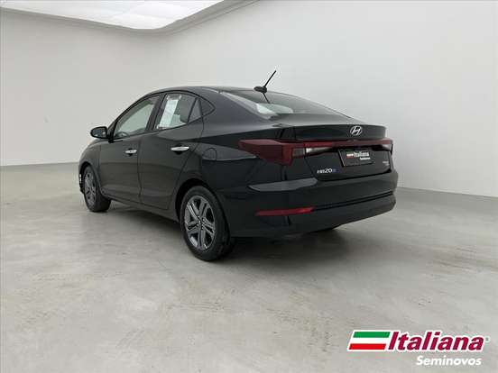 HYUNDAI-HB20S-2025