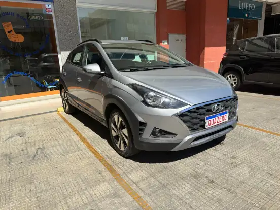 HYUNDAI-HB20X-2021