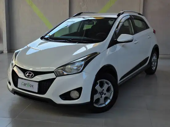 HYUNDAI-HB20X-1.6 16V STYLE FLEX 4P MANUAL HYUNDAI-HB20X-2014